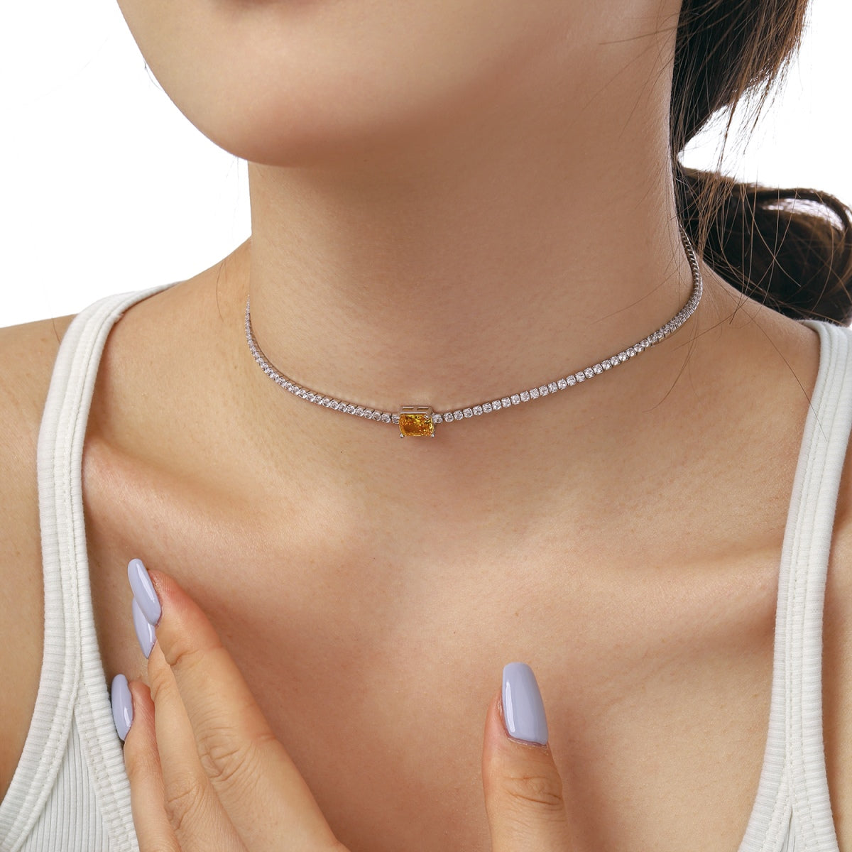 [Clover Jewelery] 2,0 Karat verzierte Halskette im Smaragdschliff