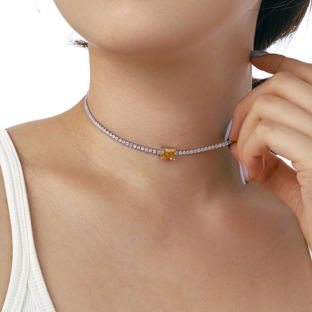 [Clover Jewelery] 2,0 Karat verzierte Halskette im Smaragdschliff