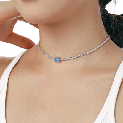 [Clover Jewelery] 2,0 Karat verzierte Halskette im Smaragdschliff