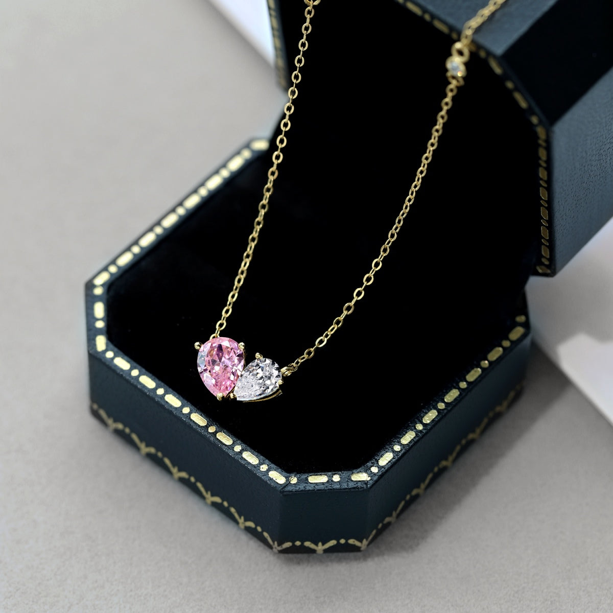 [Clover Jewelery]Unique Heart Shape Necklace