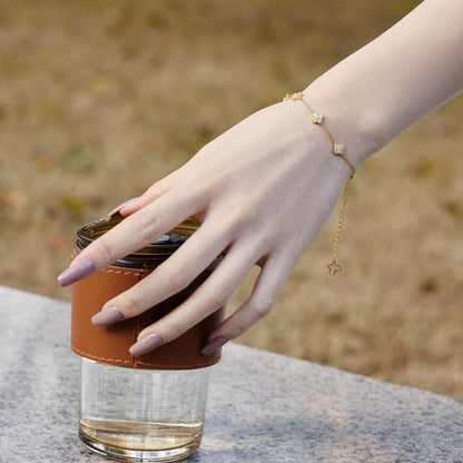 [Clover Jewelery]Four-Leaf Clover Hollow Butterfly Bracelet