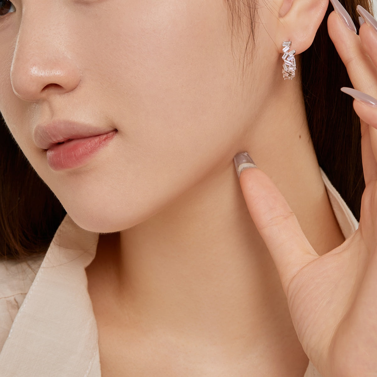 [Clover Jewelry]Funkelnde farbige smaragdgeschliffene Alltags-Ohrringe