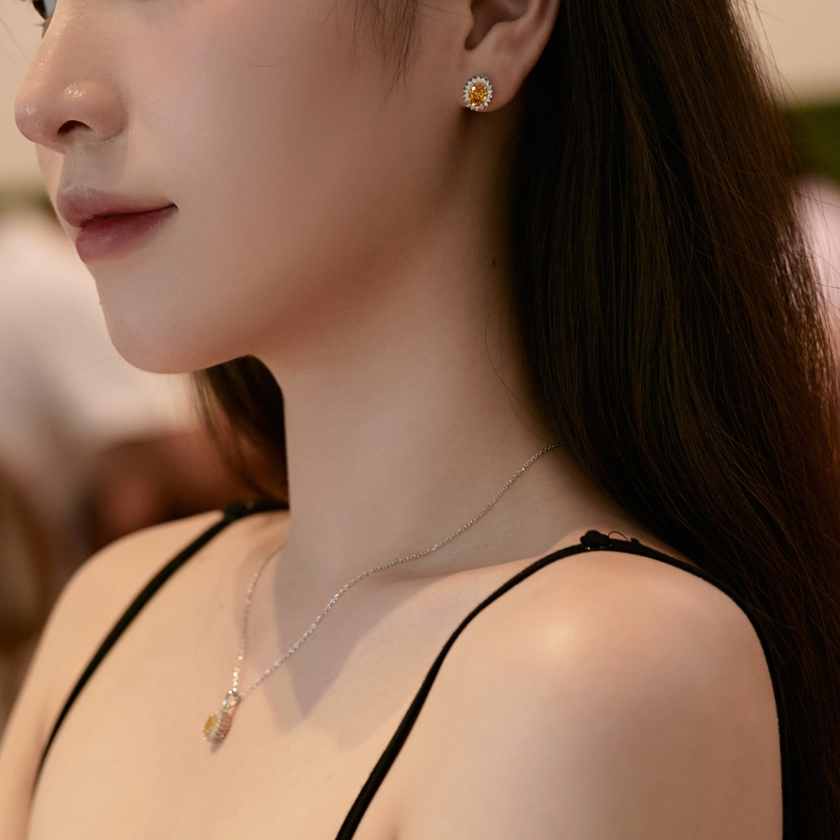 [Clover Jewelry]Zarte strahlende ovale Alltags-Ohrringe