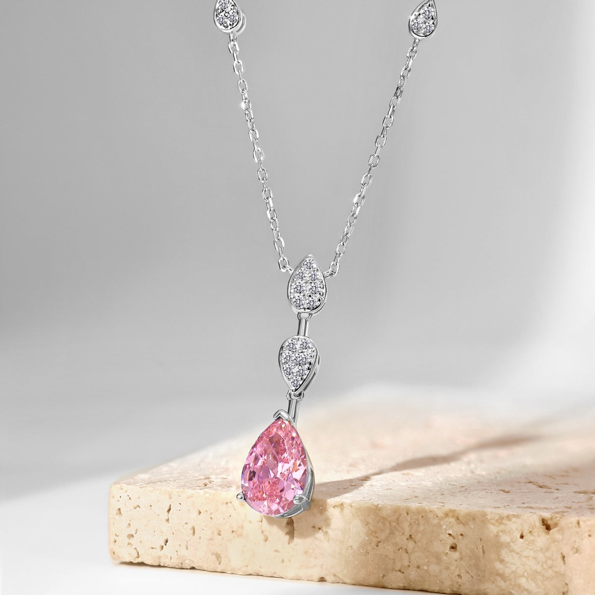 [Clover Jewelery]Dazzling Pear Cut Necklace