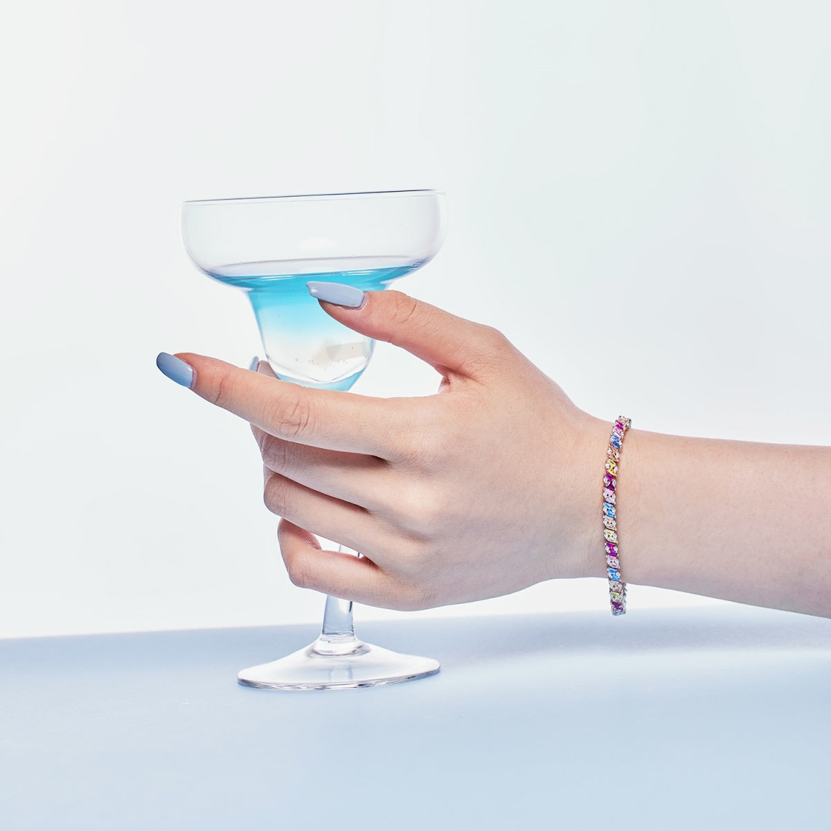 [Clover Jewelery]Ornate Sparkling Multi Cut Party Bracelet