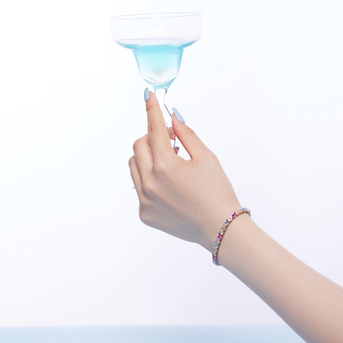 [Clover Jewelery]Ornate Sparkling Multi Cut Party Bracelet