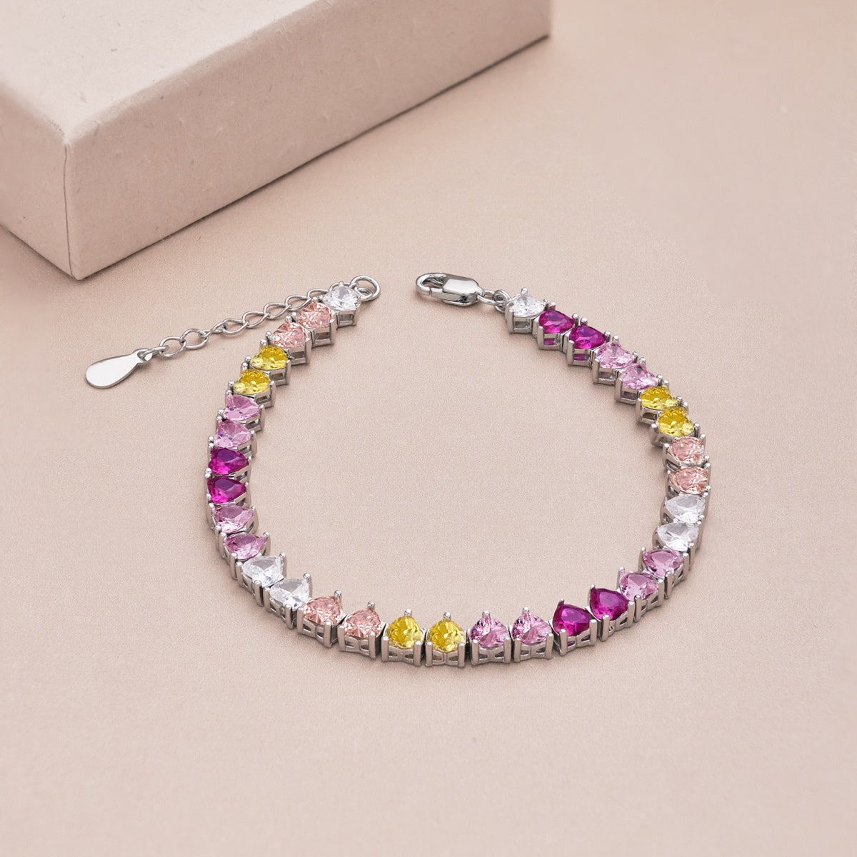 [Clover Jewelery]Luxurious Colorful Romantic Heart Shape Lover Bracelet