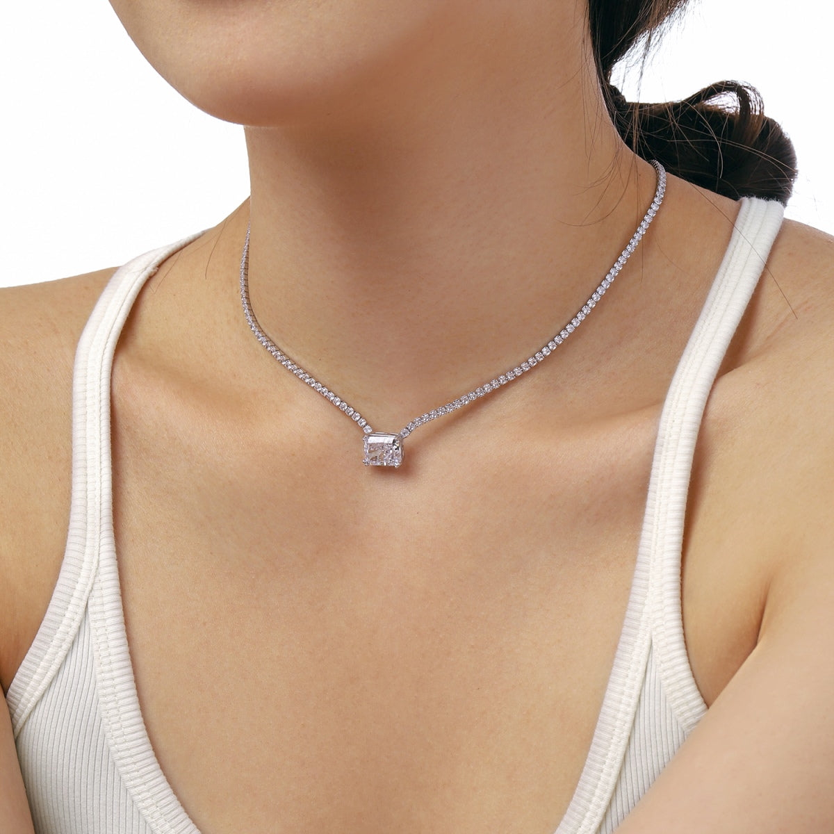 [Clover Jewelery]4.0 Carat Elegant Radiant Cut Necklace