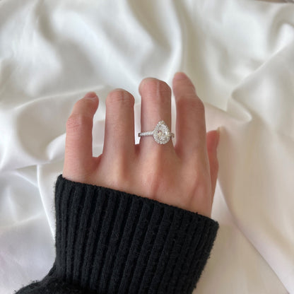 [Clover Jewelery] 1,0 Karat luxuriöser, strahlender Ehering in Wassertropfenform