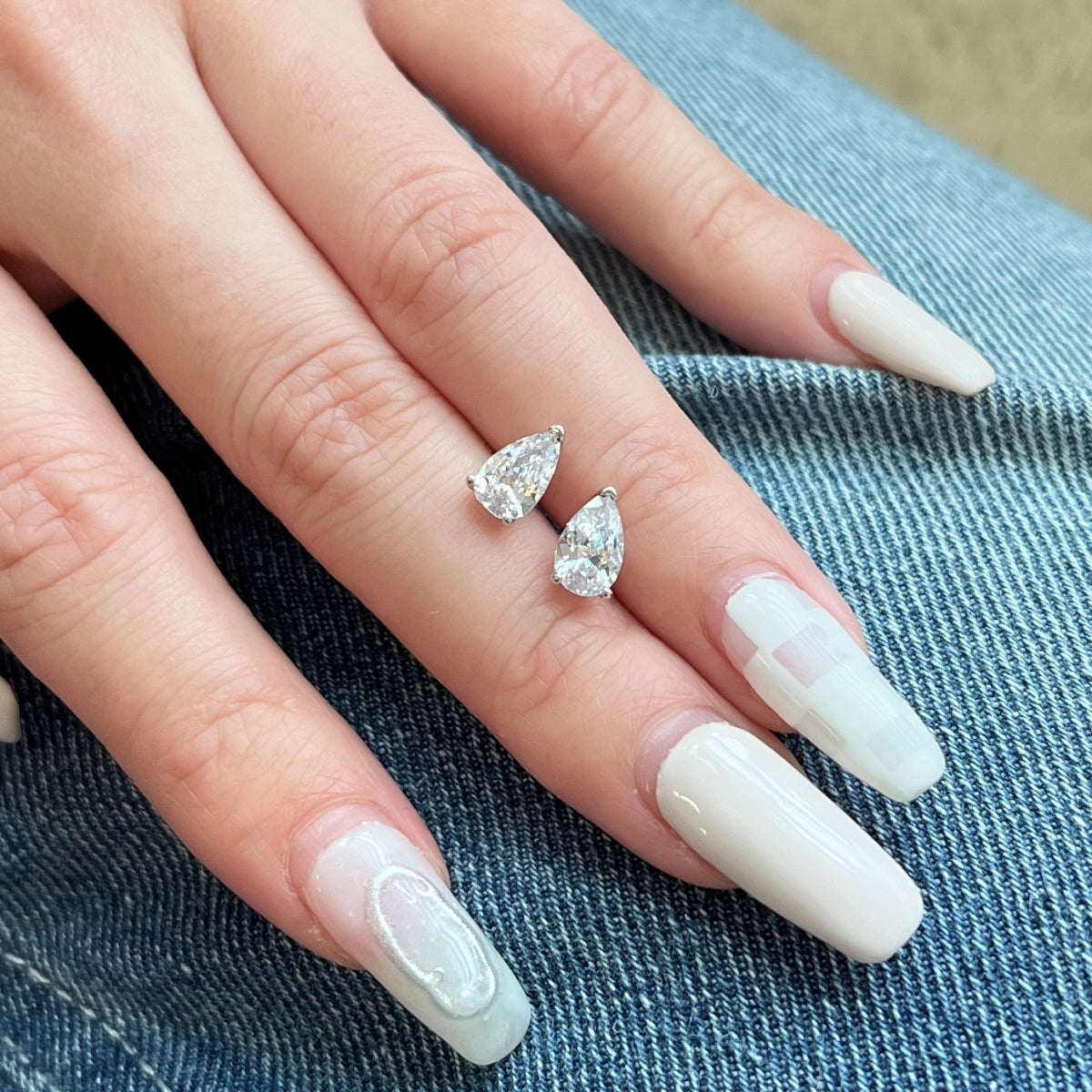 [Clover Jewelry] Verzierte Ohrringe in Wassertropfenform