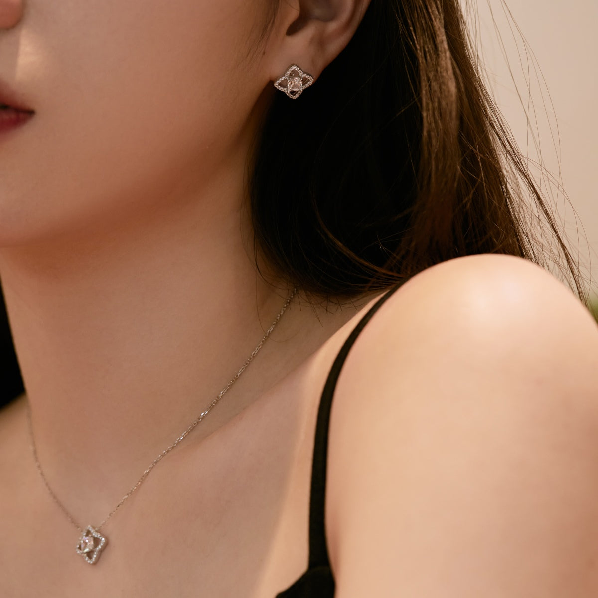 [Clover Jewelry]Elegante sternförmige Ohrringe mit Prinzessinnenschliff für den Alltag