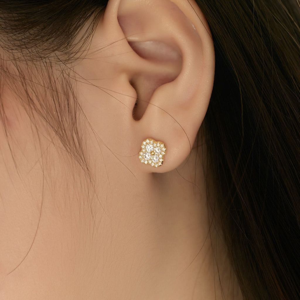 [Clover Jewelry]四つ葉のクローバー型ピアス