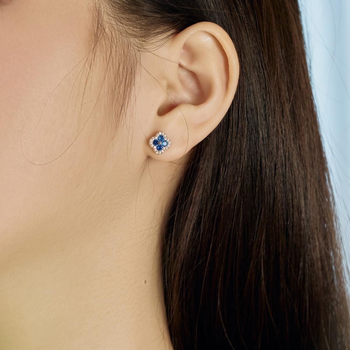 [Clover Jewelry]四つ葉のクローバー型ピアス