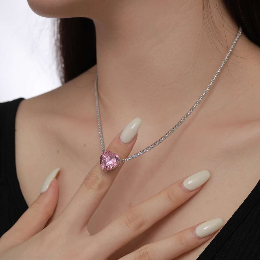 [Clover Jewelery]8.0 Carat Versatile Colorful Sweet Heart-Shaped Tennis Necklace