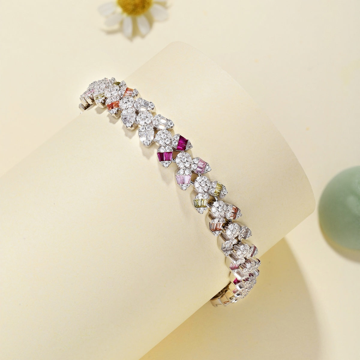 [Clover Jewelery]Dainty Exquisite Flower Shape Daily Bracelet