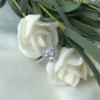 [Clover Jewelry] Eternity Glänzender Romantischer Herzförmiger Liebhaber Ring
