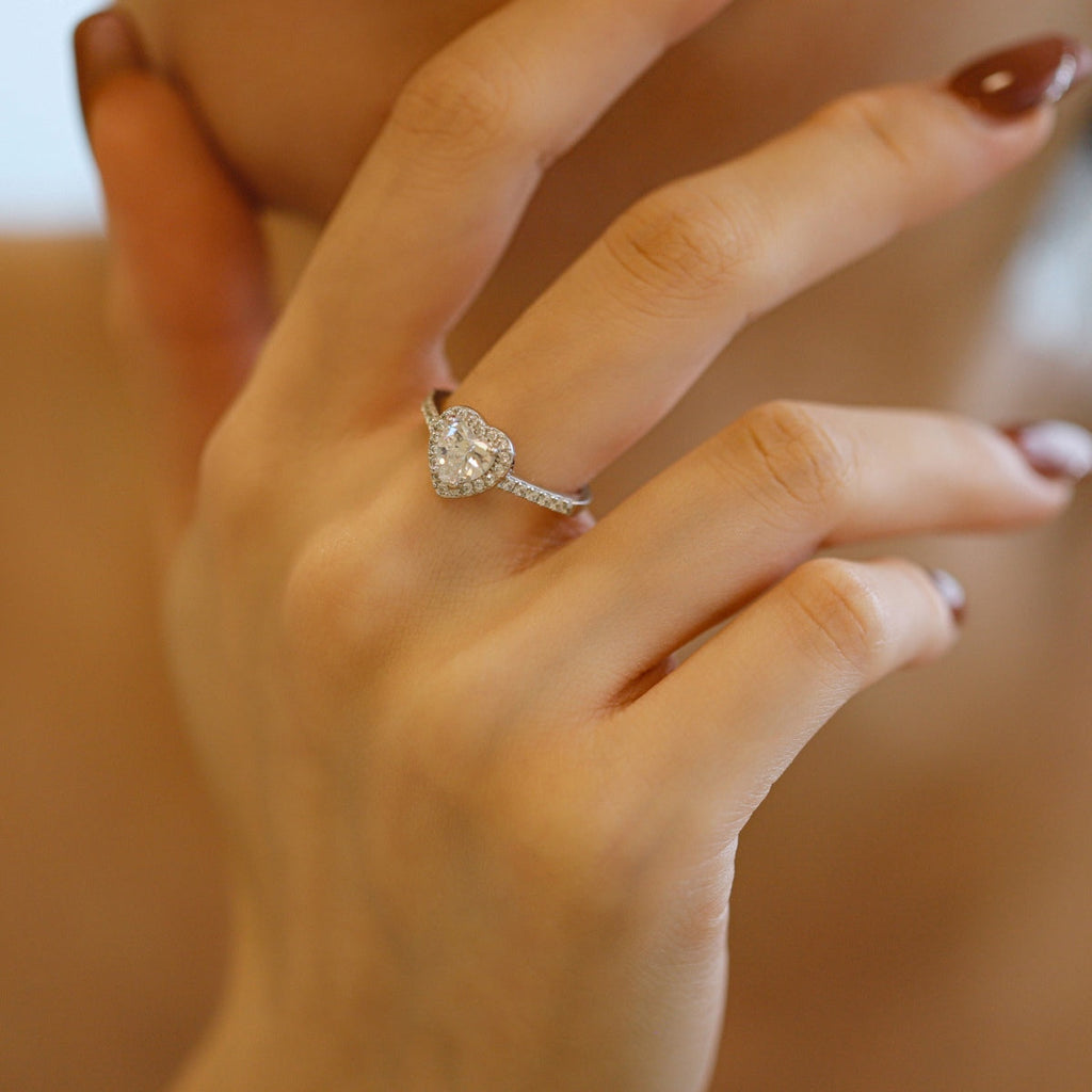 [Clover Jewelry] Eternity Glänzender Romantischer Herzförmiger Liebhaber Ring