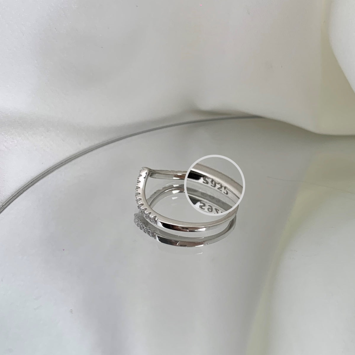 [Clover Jewelry]Aufwendiger Tennis-Bandring