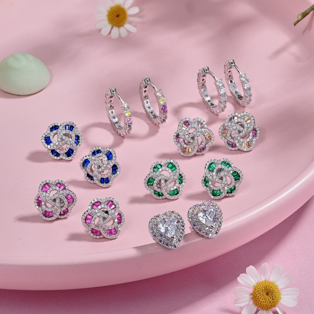 [Clover Jewelry]Funkelnde herzförmige Liebhaber-Ohrringe