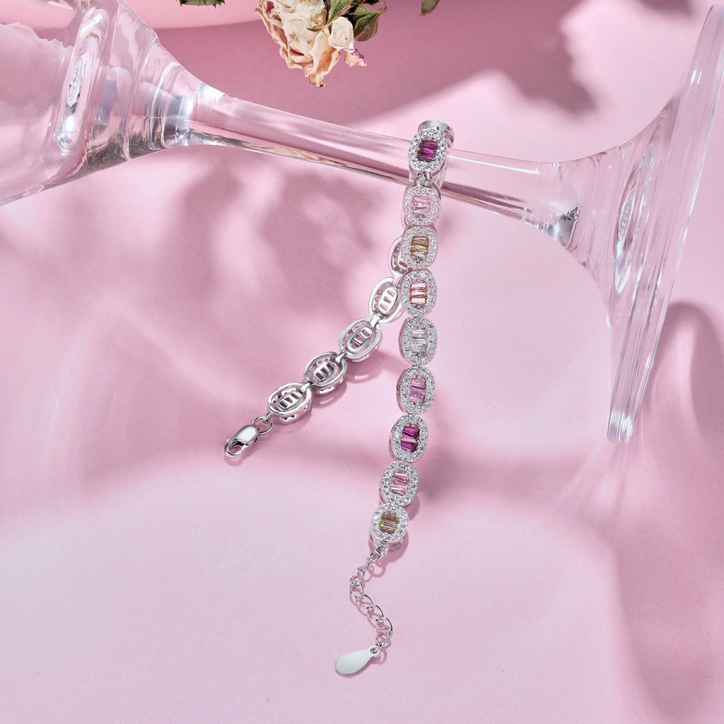 [Clover Jewelry]Exquisites, reich verziertes Smaragd-Schliff-Armband für jeden Tag