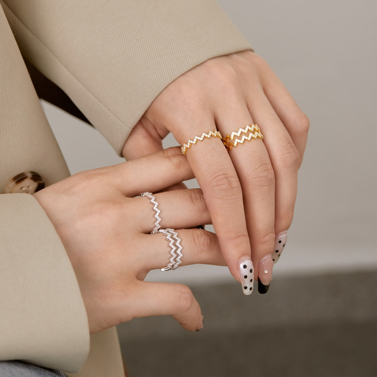 [Clover Jewelry]Zarter, bezaubernder Ring in Wellenform für den Alltag