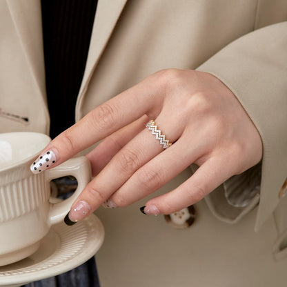 [Clover Jewelry]Zarter, bezaubernder Ring in Wellenform für den Alltag