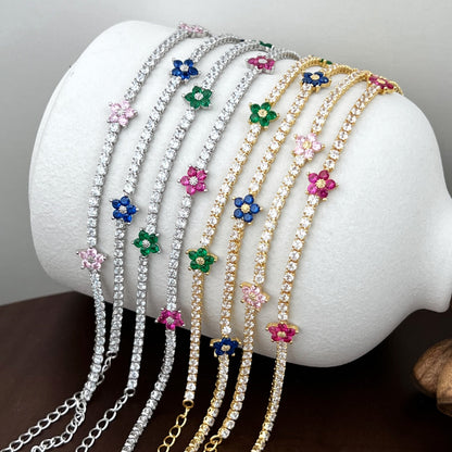 [Clover Jewelry]Funkelndes Tennisarmband in Blumenform