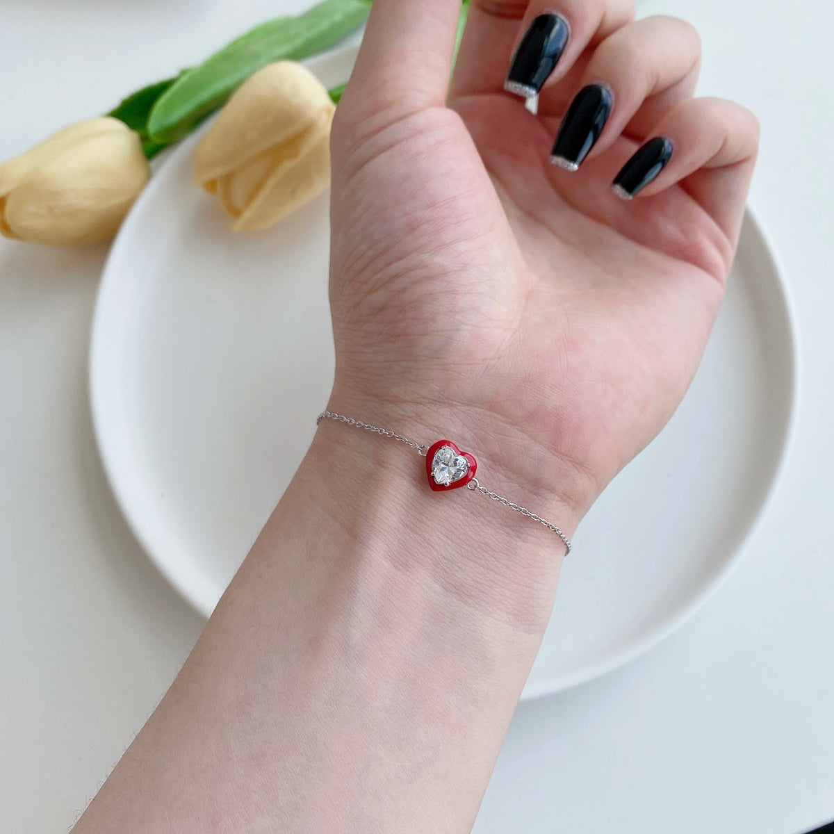 [Clover Jewelry] Funkelndes romantisches Armband in Herzform für Liebhaber