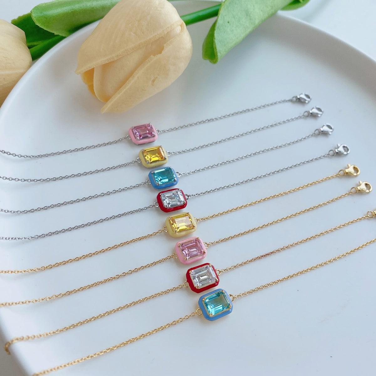 [Clover Jewellery] 2,0 Karat funkelndes buntes Armband im Smaragdschliff