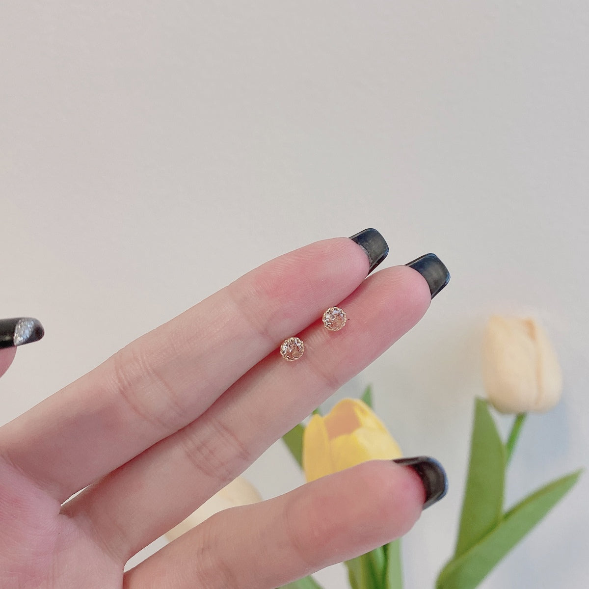 [Clover Jewelry]Funkelnde bunte runde Ohrringe