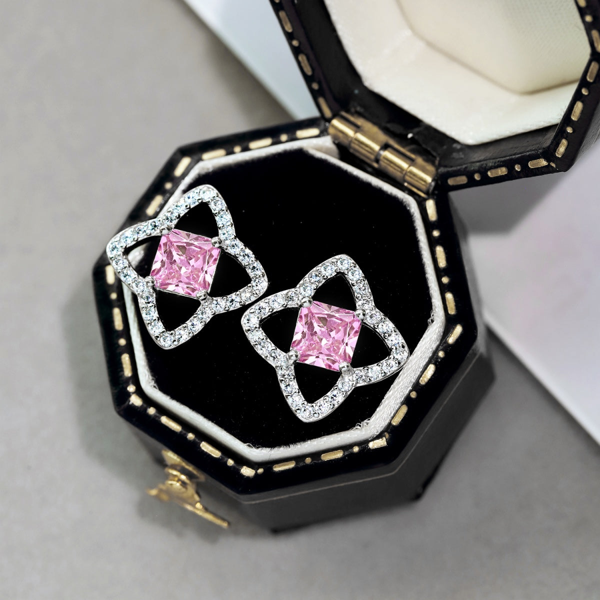 [Clover Jewelry]Elegante sternförmige Ohrringe mit Prinzessinnenschliff für den Alltag