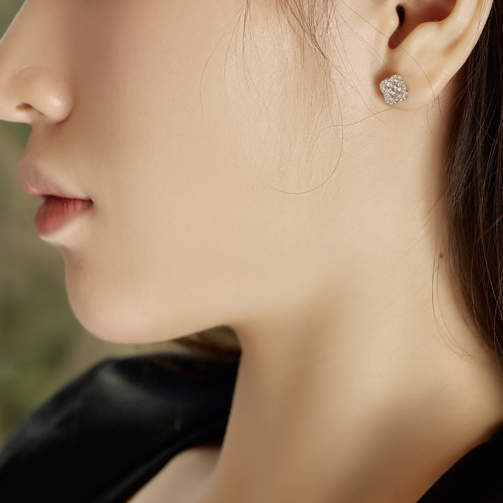 [Clover Jewelry]四つ葉のクローバー型ピアス