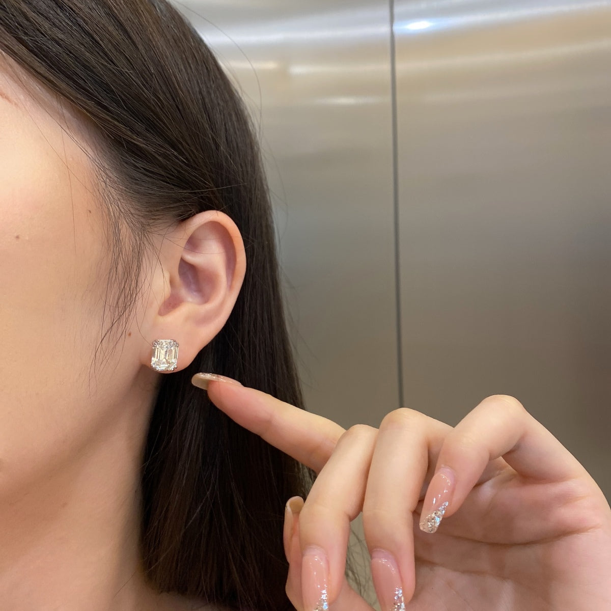 [Clover Jewelry]Schillernde quadratische Ohrringe