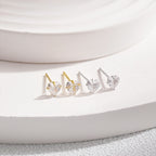 [Clover Jewelry]Funkelnde herzförmige schlichte Ohrringe