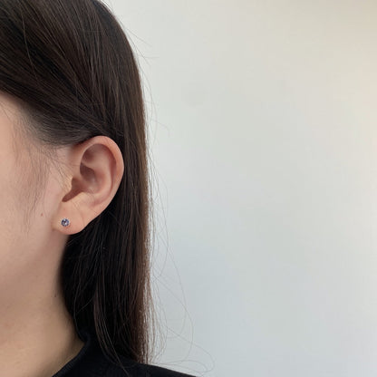 [Clover Jewelry] Funkelnde bunte Ohrringe in runder Form