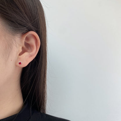 [Clover Jewelry] Funkelnde bunte Ohrringe in runder Form