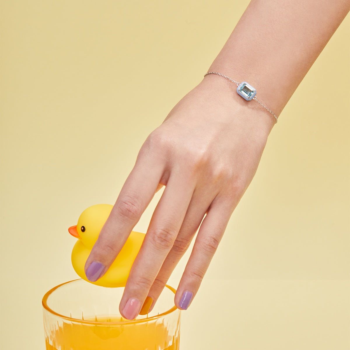 [Clover Jewellery] 2,0 Karat funkelndes buntes Armband im Smaragdschliff