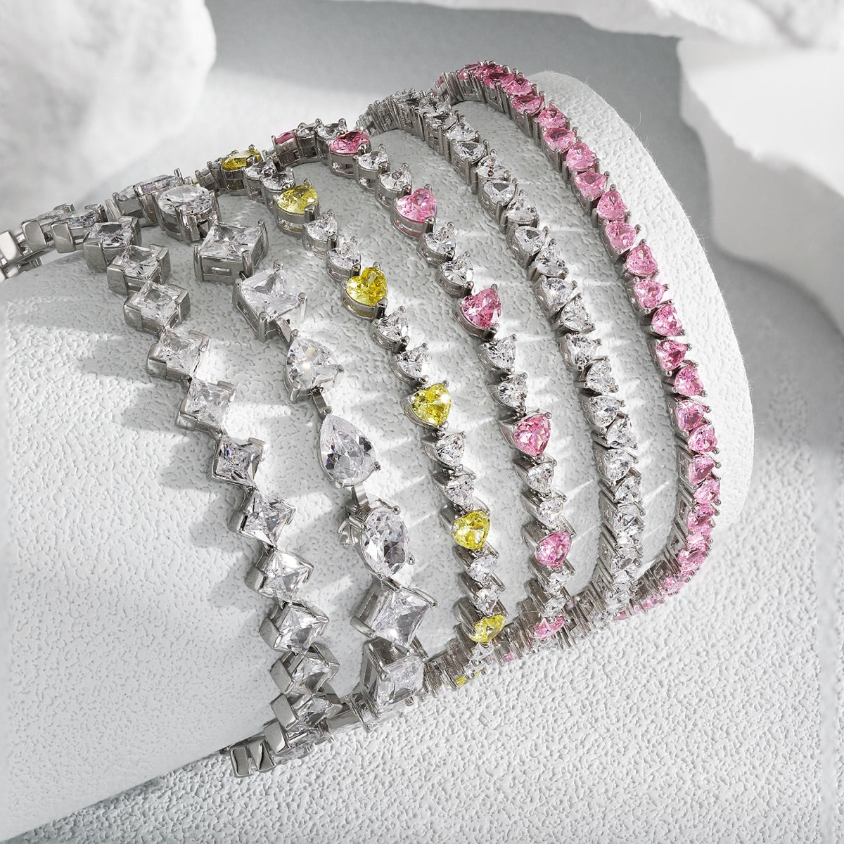 [Clover Jewelry]Einzigartiges Exquisites Armband für jeden Tag mit verschiedenen Schliffen