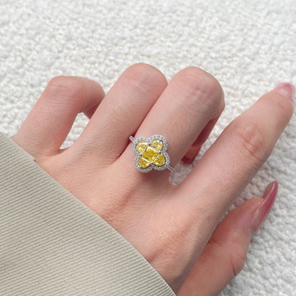 [Clover Jewelry]Luxuriöser Bankettring in Blumenform