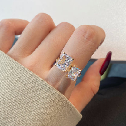 [Clover Jewelery]4.0 Carat Ornate Enchanting Radiand Cut Banquet Ring