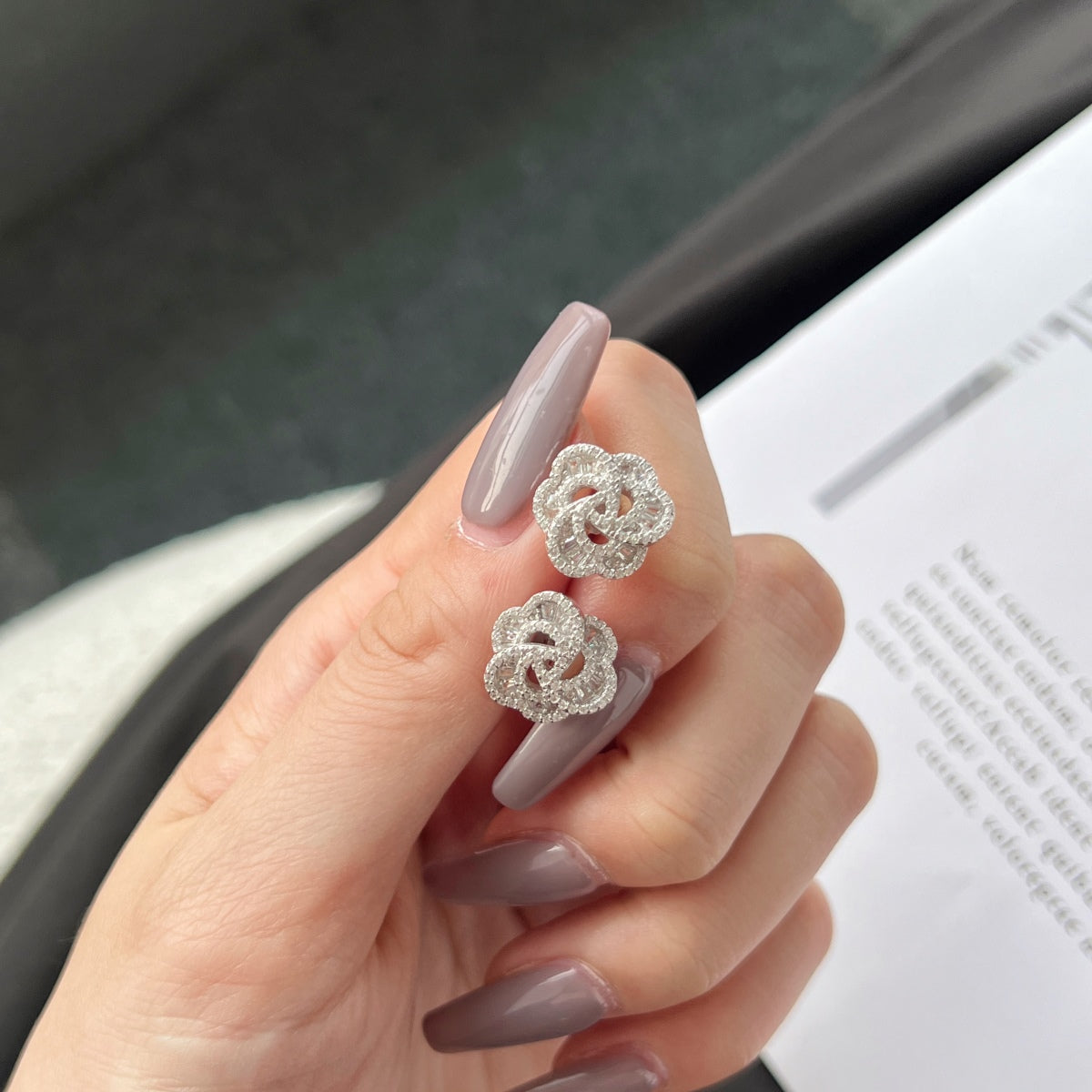 [Clover Jewelry]Exquisite Ohrringe in Blumenform für den Alltag