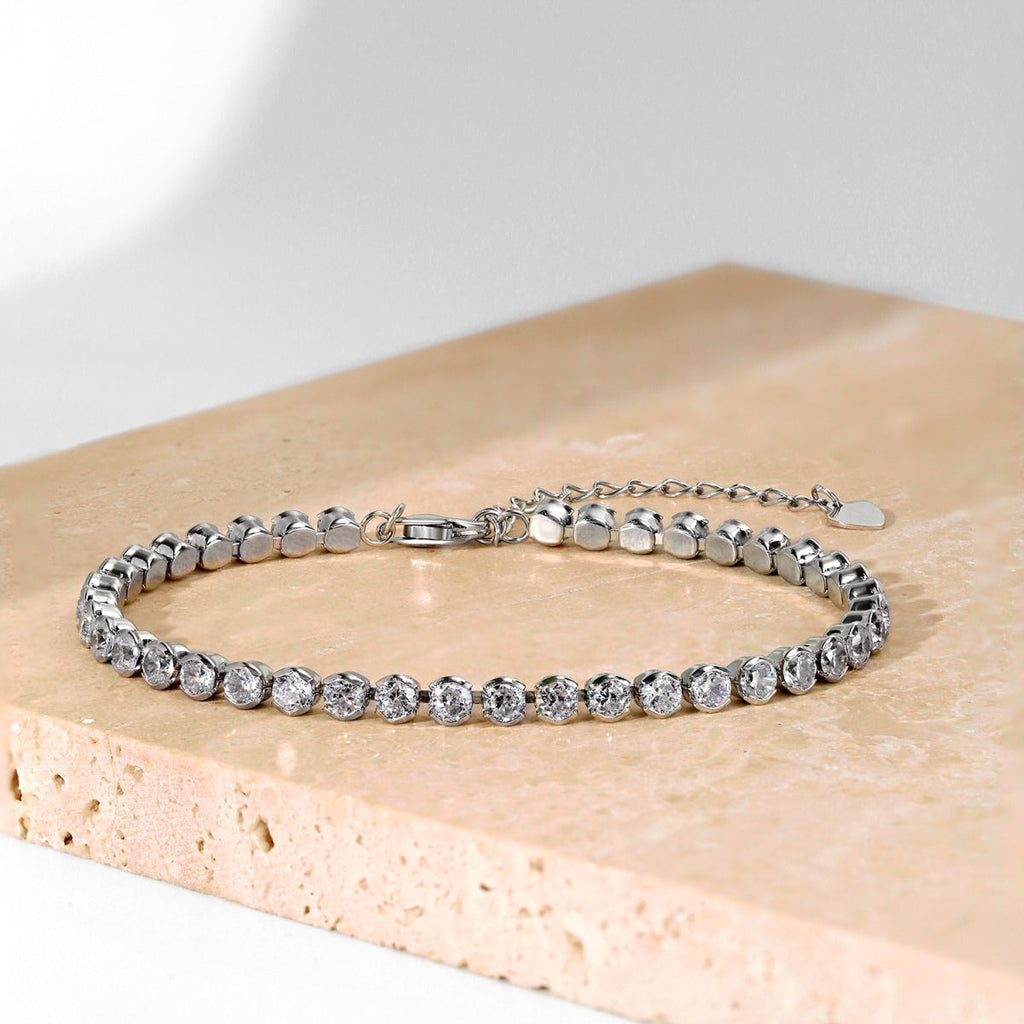 [Clover Jewelry]Funkelndes Armband mit runden Diamanten für den Alltag