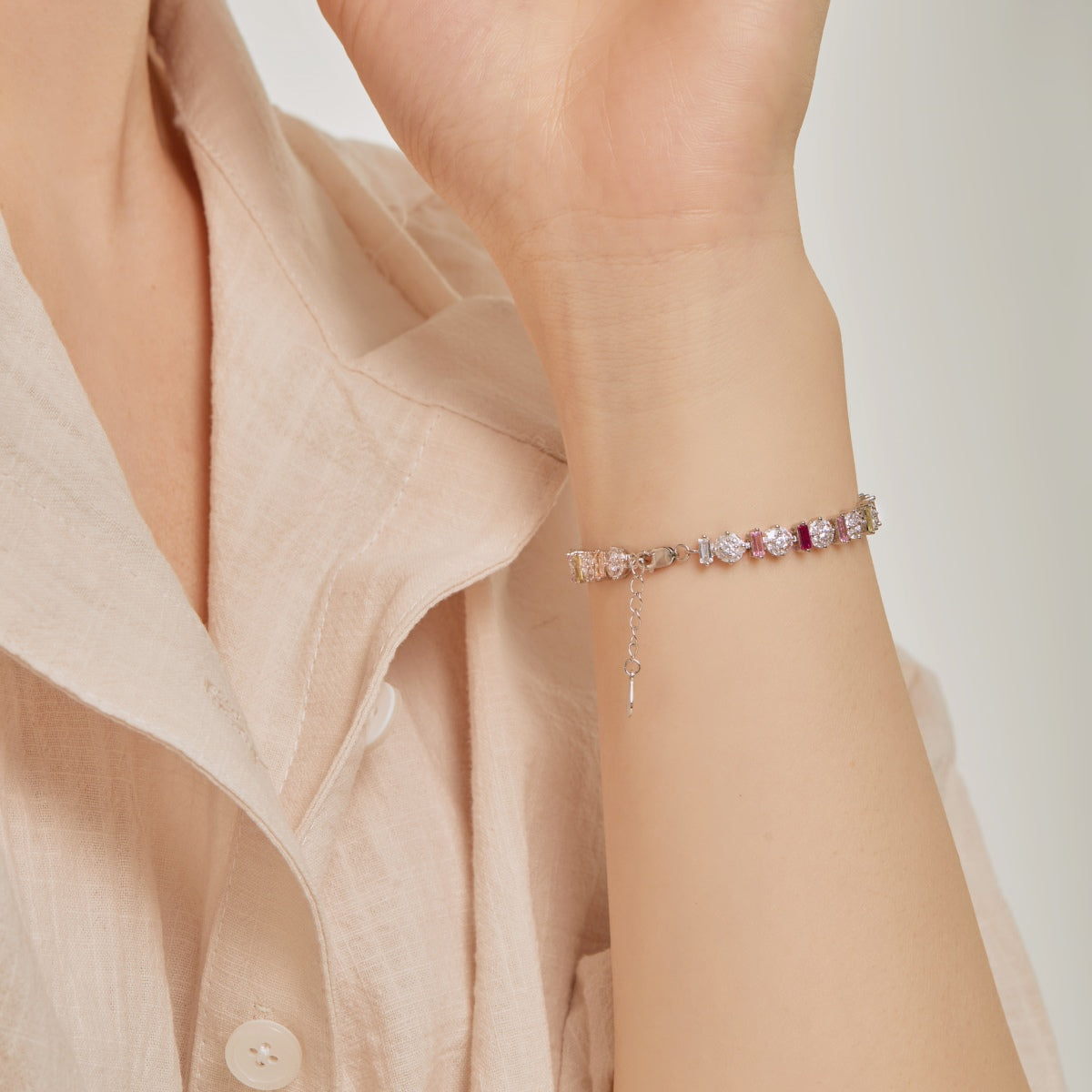 [Clover Jewelery]Radiant Colorful Round Shape Daily Bracelet