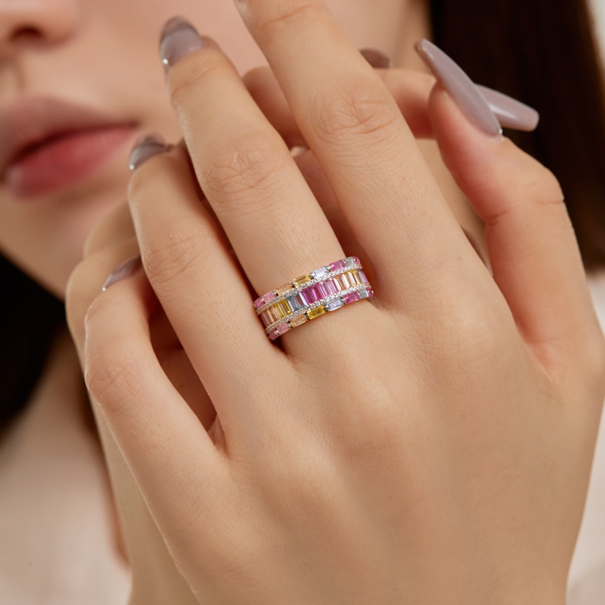 [Clover Schmuck]Schillernder bunter Ring mit Radiant-Schliff für Partys