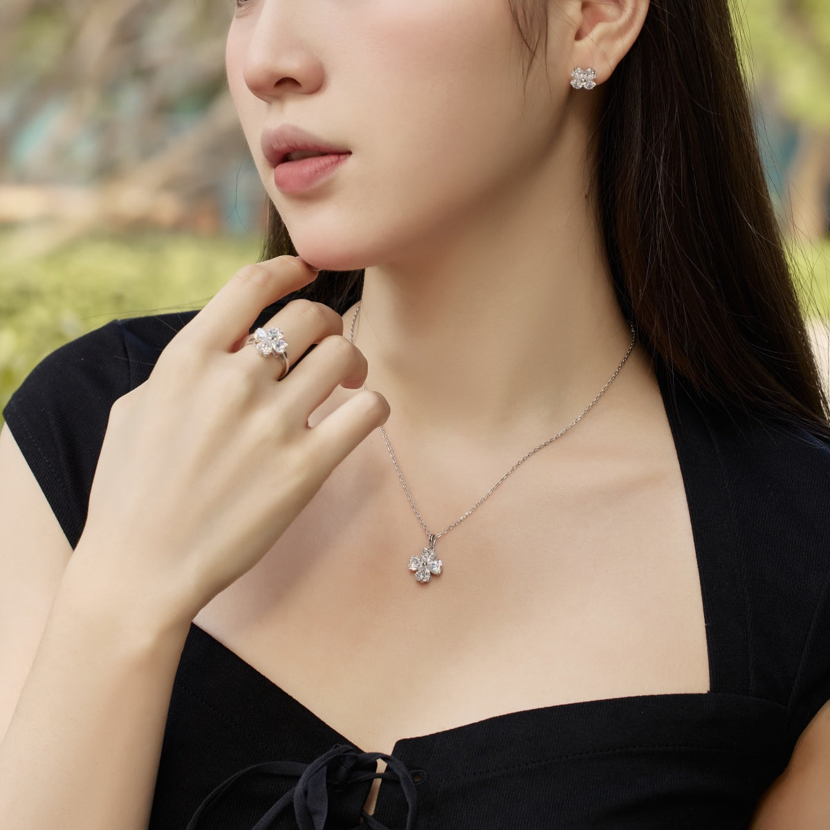 [Clover Jewelry]四つ葉のクローバー ボールピアス