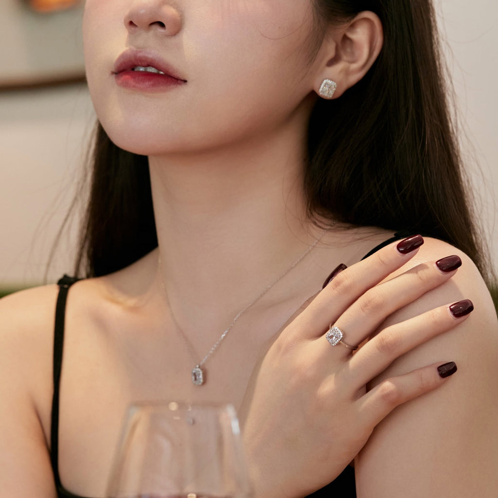 [Clover Jewelry]1.0 Karat Luxuriöse Zierliche Smaragdschliff Ohrringe für den Alltag