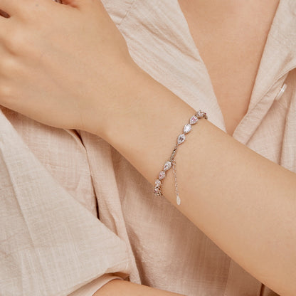 [Clover Jewelery]0.25 Carat Radiant Water Drop Shape Daily Bracelet