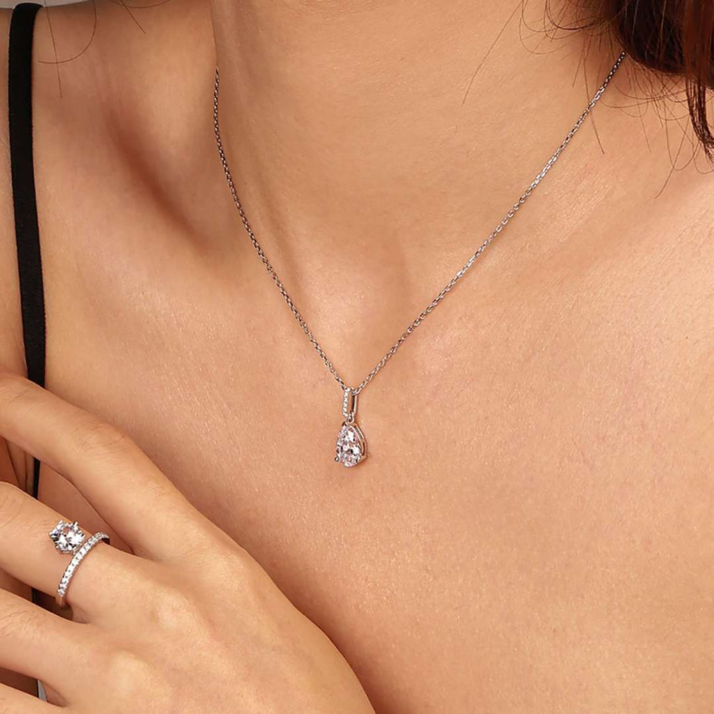 [Clover Jewelry]繊細な水滴型ファッションネックレス