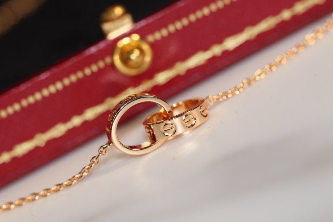 [クローバージュエリー]LOVE ネックレス ピンクゴールド＆シルバー