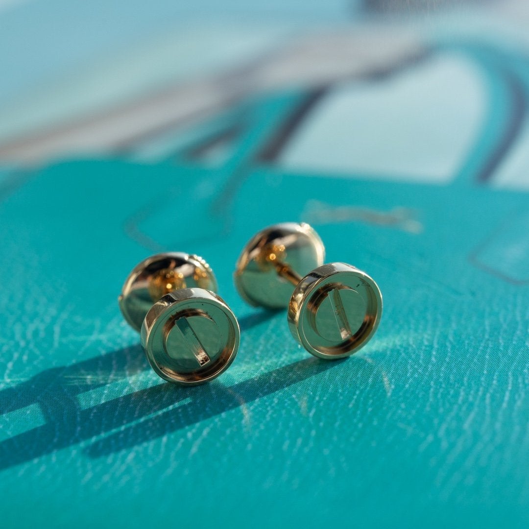 [クローバー・ジュエリー]ラブ・ピアス ピンクゴールド 10mm